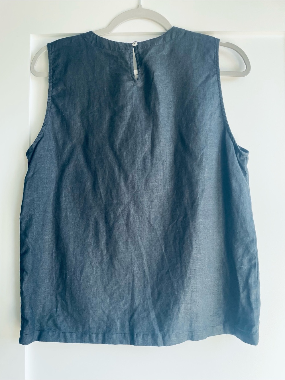 Quince 100% European Linen Tank in Black - Size Small - Picture 2 of 7